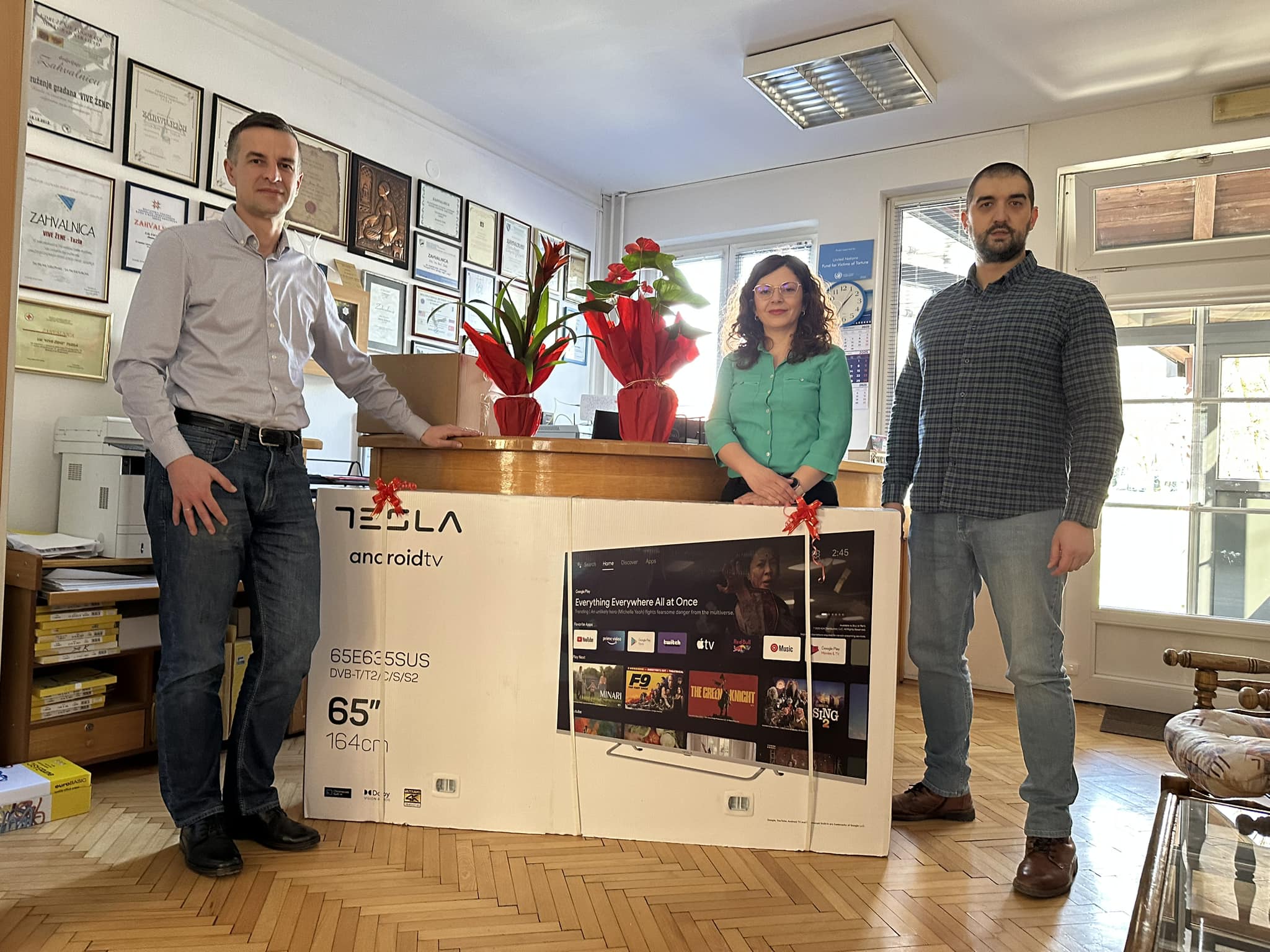 Partner mikrokreditna organizacija donirala opremu Udruženju građana "Viva žene"